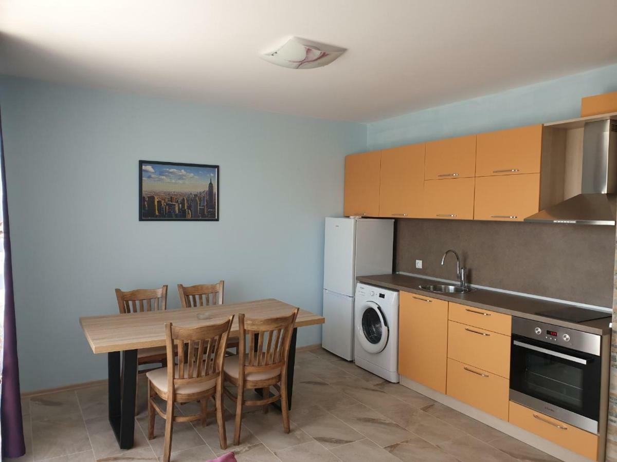 Hiora Apartments Vasiliko Tsarevo Eksteriør billede