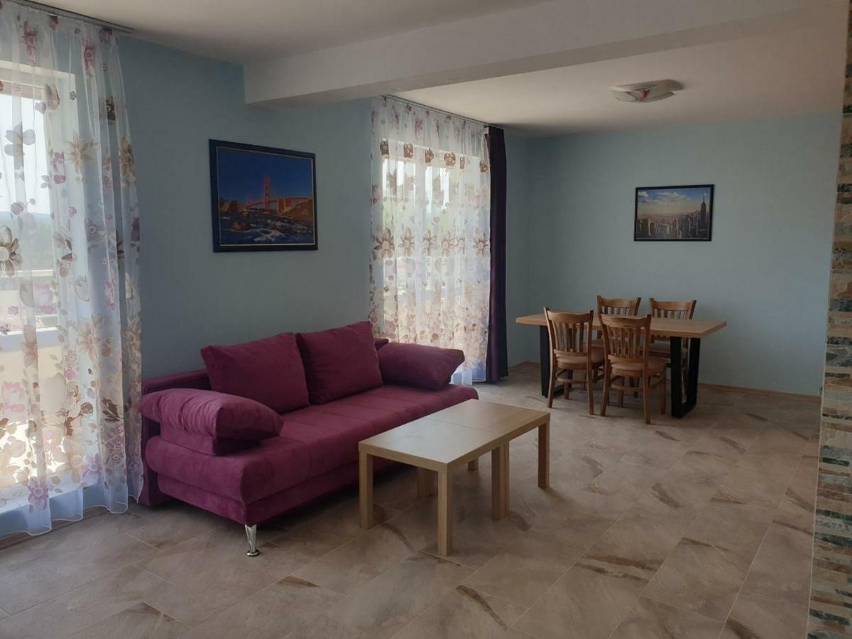 Hiora Apartments Vasiliko Tsarevo Eksteriør billede