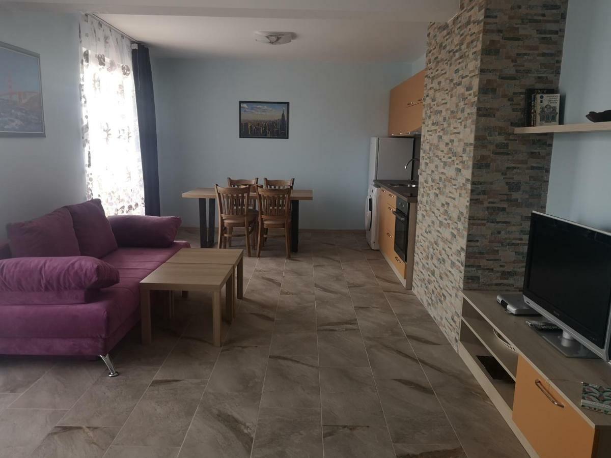Hiora Apartments Vasiliko Tsarevo Eksteriør billede