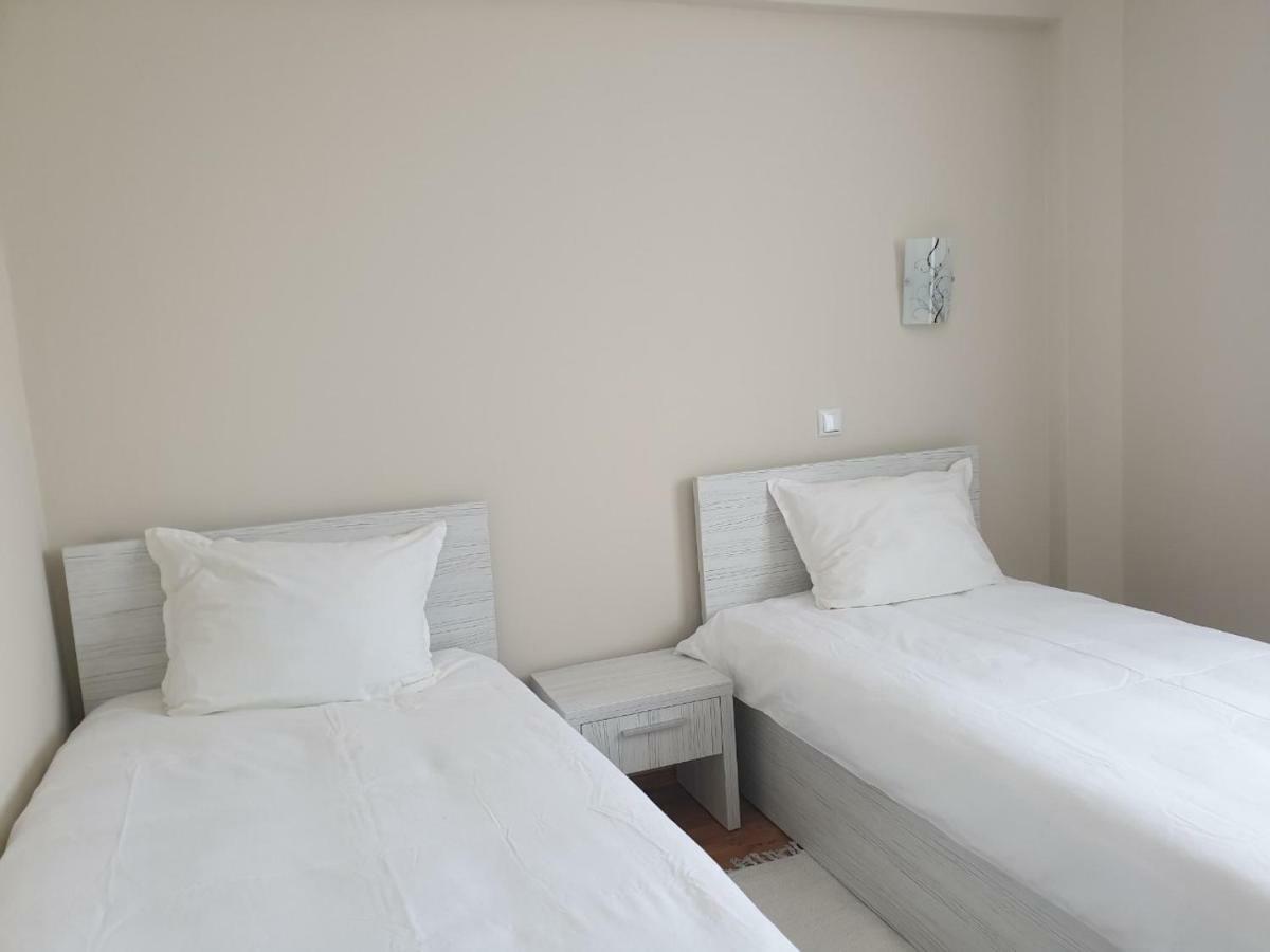 Hiora Apartments Vasiliko Tsarevo Eksteriør billede