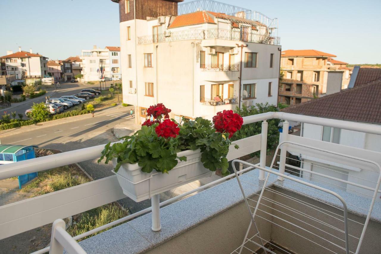 Hiora Apartments Vasiliko Tsarevo Eksteriør billede