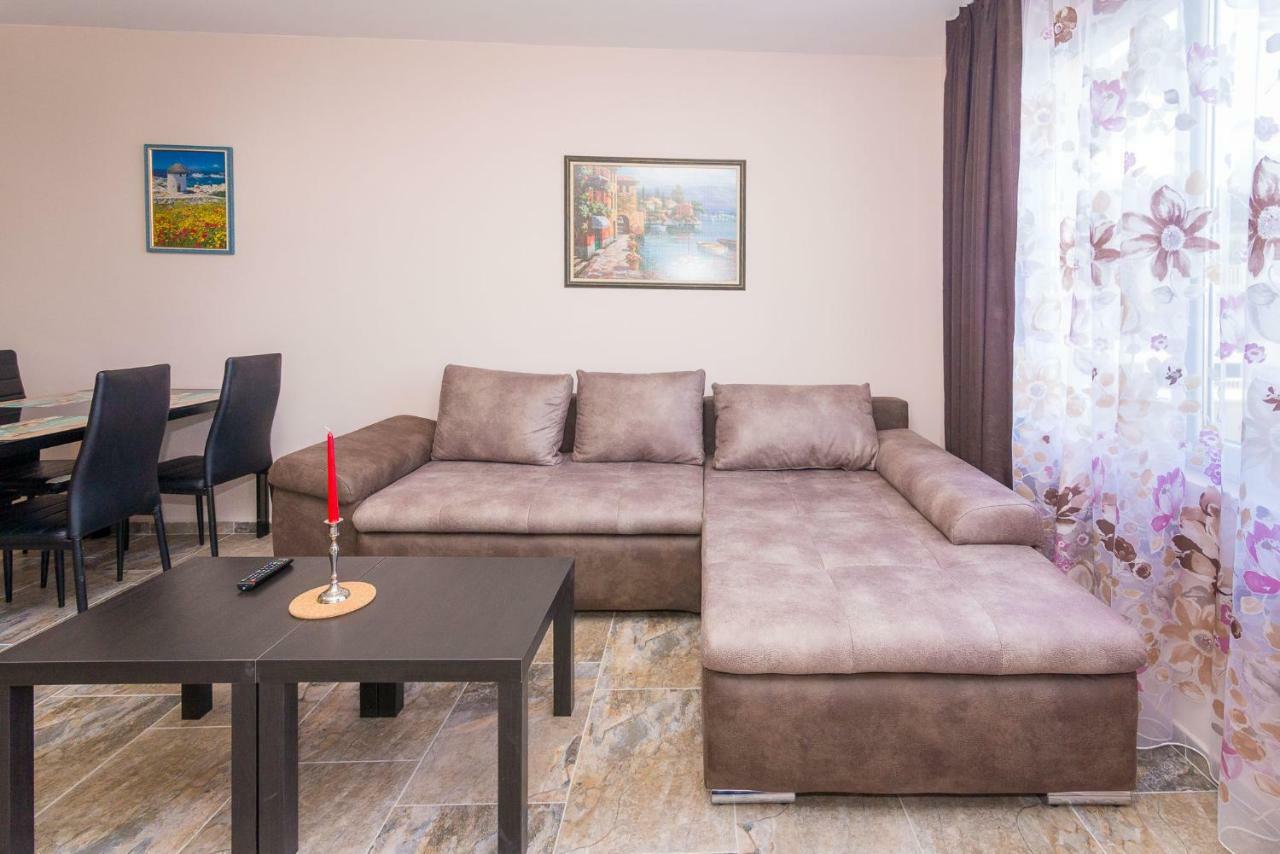 Hiora Apartments Vasiliko Tsarevo Eksteriør billede