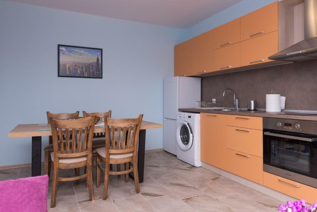 Hiora Apartments Vasiliko Tsarevo Eksteriør billede