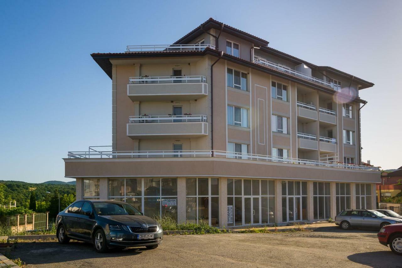 Hiora Apartments Vasiliko Tsarevo Eksteriør billede